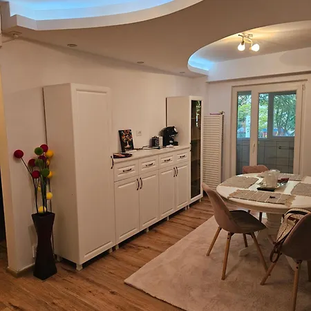 Criss Apartment Craiova